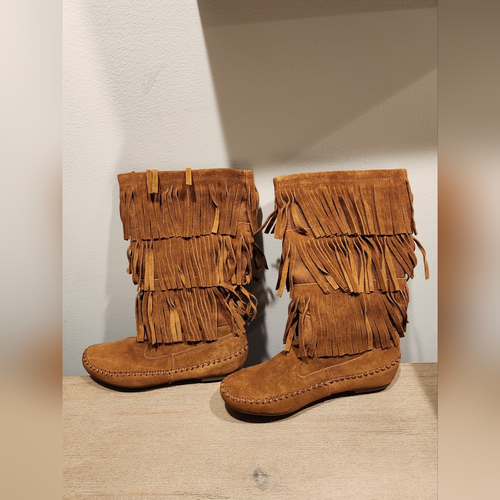 Lauren Conrad Brown Fringe Boots.